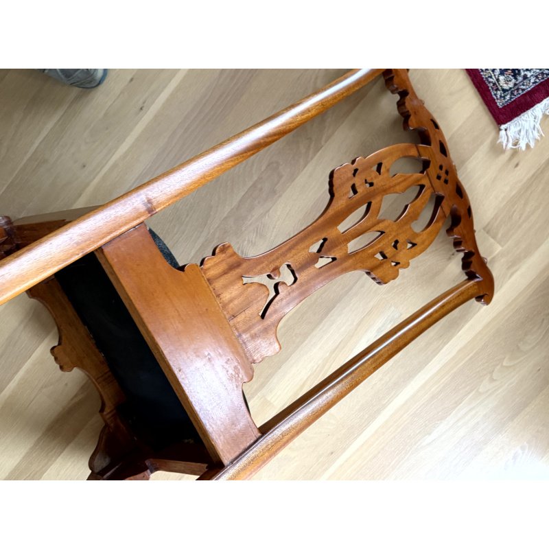 Set of 10 Solid Wood Carved Dining Chairs / Set Chippendale Style