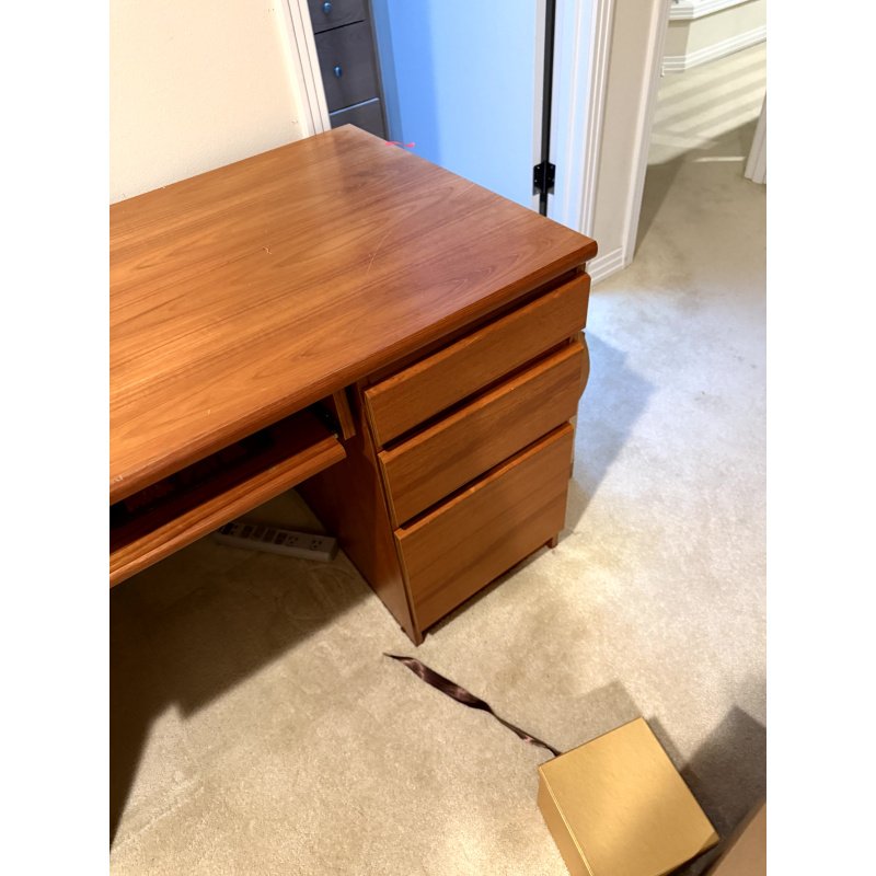 MCM Style Student Desk