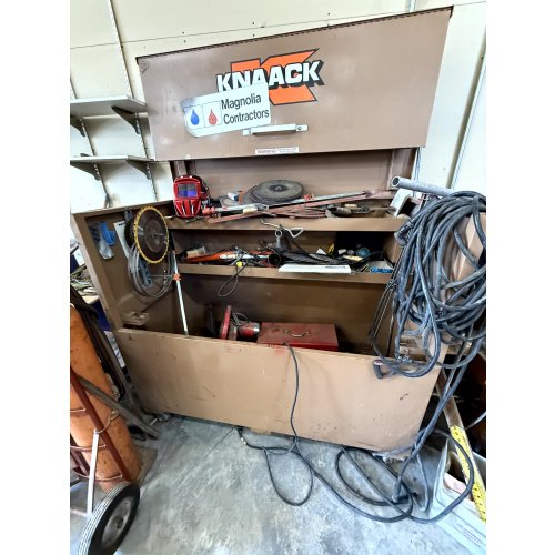 Knaack Job Site Box on Wheels = Large Size