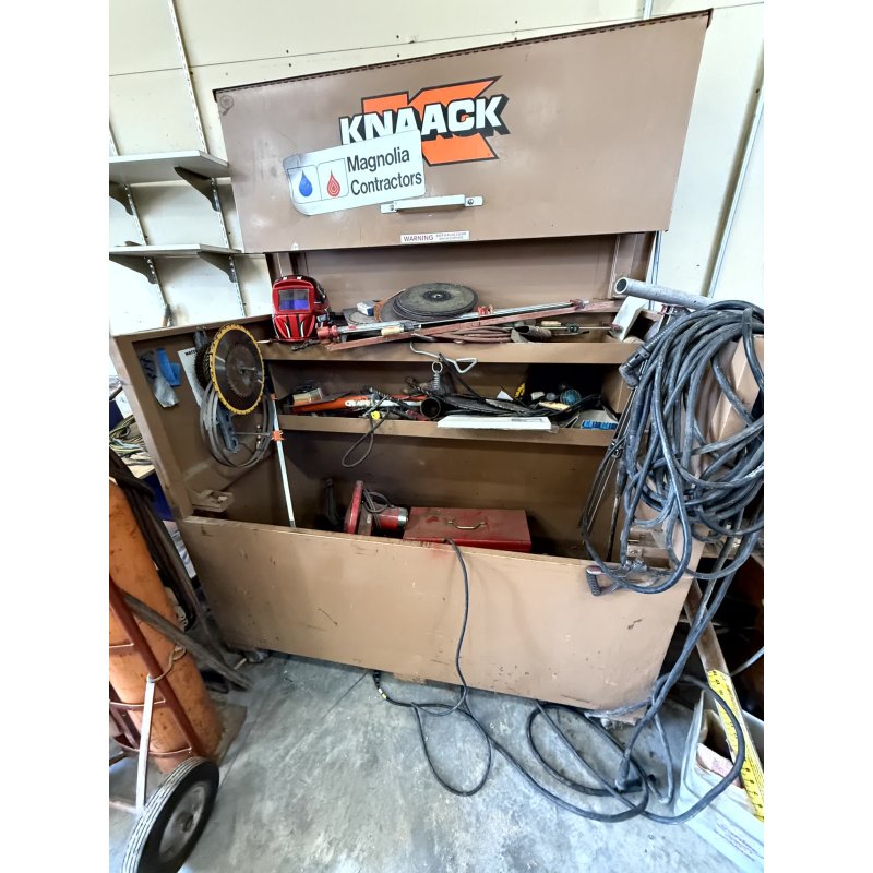 Knaack Job Site Box on Wheels = Large Size