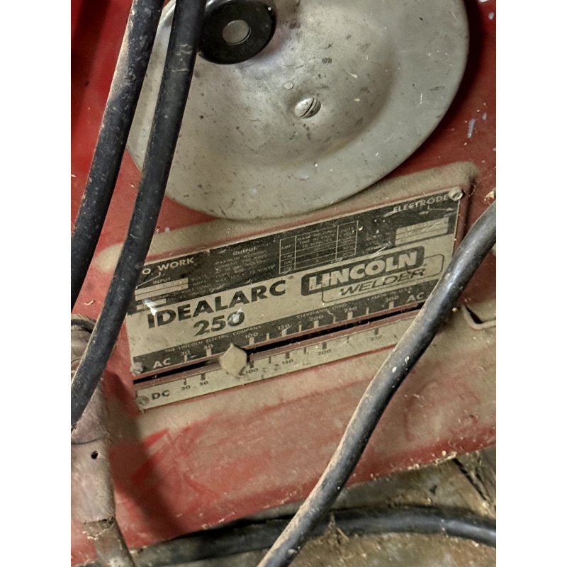 Lincoln Idealarc 250 Stick Welder