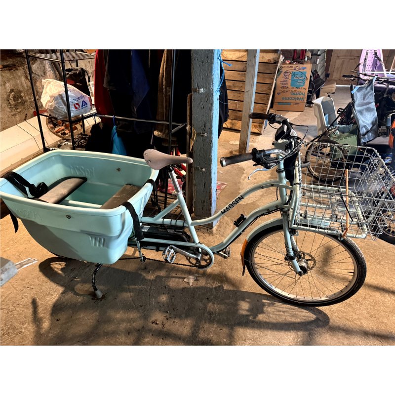 Madsen Cycles Bucket E-Bike, Heavy Duty Cargo Bike 600lb Load Electric Bike